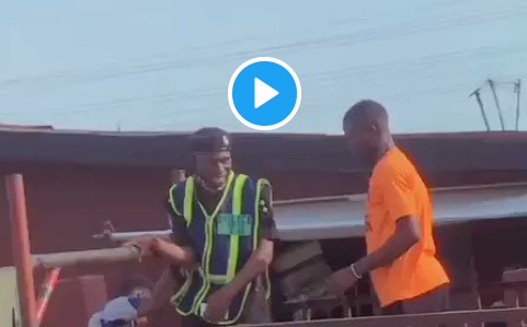 Driver Breaks Bottle On Policeman’s Head