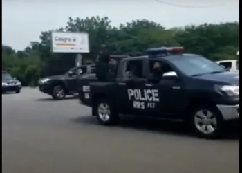 Security Operatives Leave Court Premises With Nnamdi Kanu
