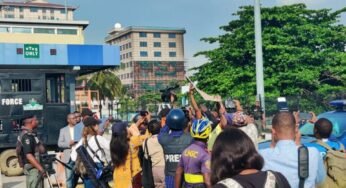 BREAKING: Lagos Police Begins Brutalization Of #ENDSARS Protesters [PHOTOS]