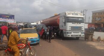 BREAKING: Ondo Students Block Ibadan-Akure-Abuja Highway Over ASUU Strike