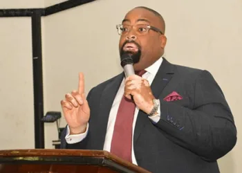 Olumide Akpata