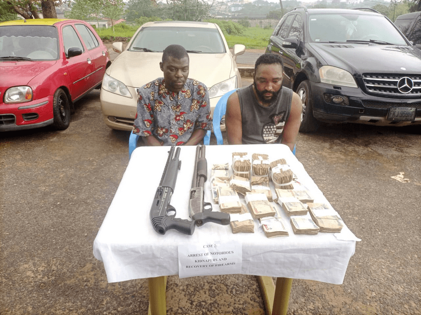 Oyo Police Arrest Trans-Border Robbers, Kidnappers, Recover Vehicles, Arms