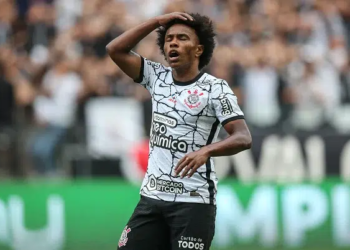 Transfer Deadline Day: Willian Returns To West London