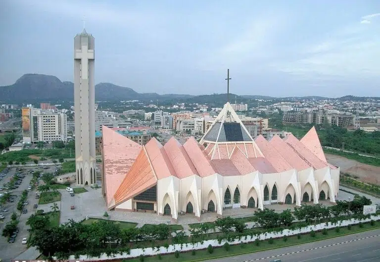 Anglican Priest Resigns In Anambra, Asks Men To Marry Side Chicks, God Told Him To Preach Polygamy