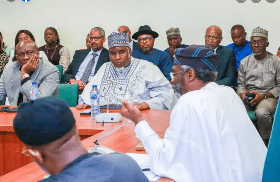 Foreign Airlines' Trapped funds: Gbajabiamila, Stakeholders Meet, Seek End To Crisis