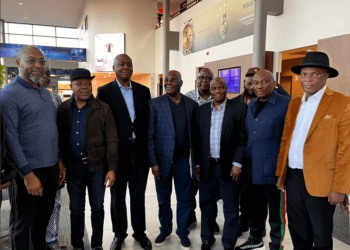 Atiku Paid $5k To Get Nigerians In US Snap Pictures With Him, Dino Reacts