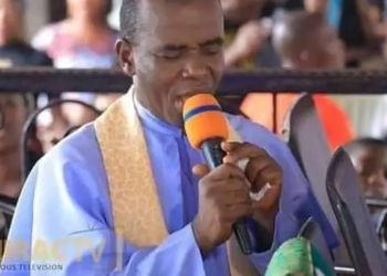 2023 Election: Fr Mbaka Gives Emotional Prophecy At Adoration Ground In Mass