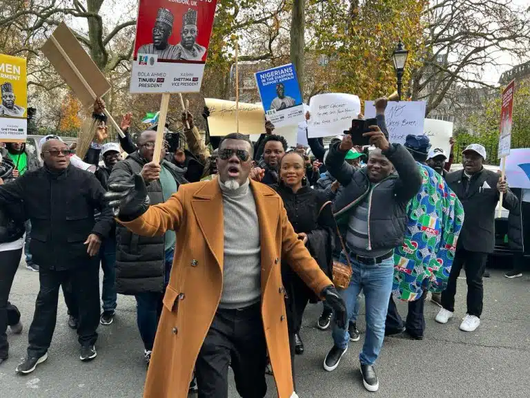 VIDEO/PHOTOS: Heavy Protest Rock Tinubu Arrival At Chatham House UK