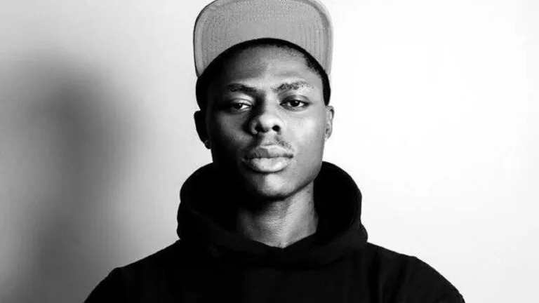 Best-Selling Digital Artiste Globally