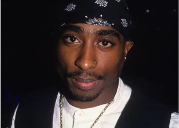 Tupac Shakur Biography