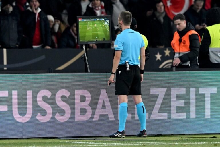 Premier League Postpones Implementation of Semi-Automated Offside VAR Until 2025